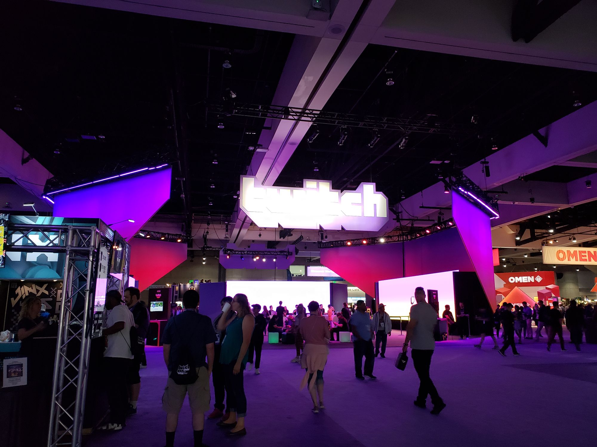 TwitchCon San Diego Highlights & Photos Skyweaver